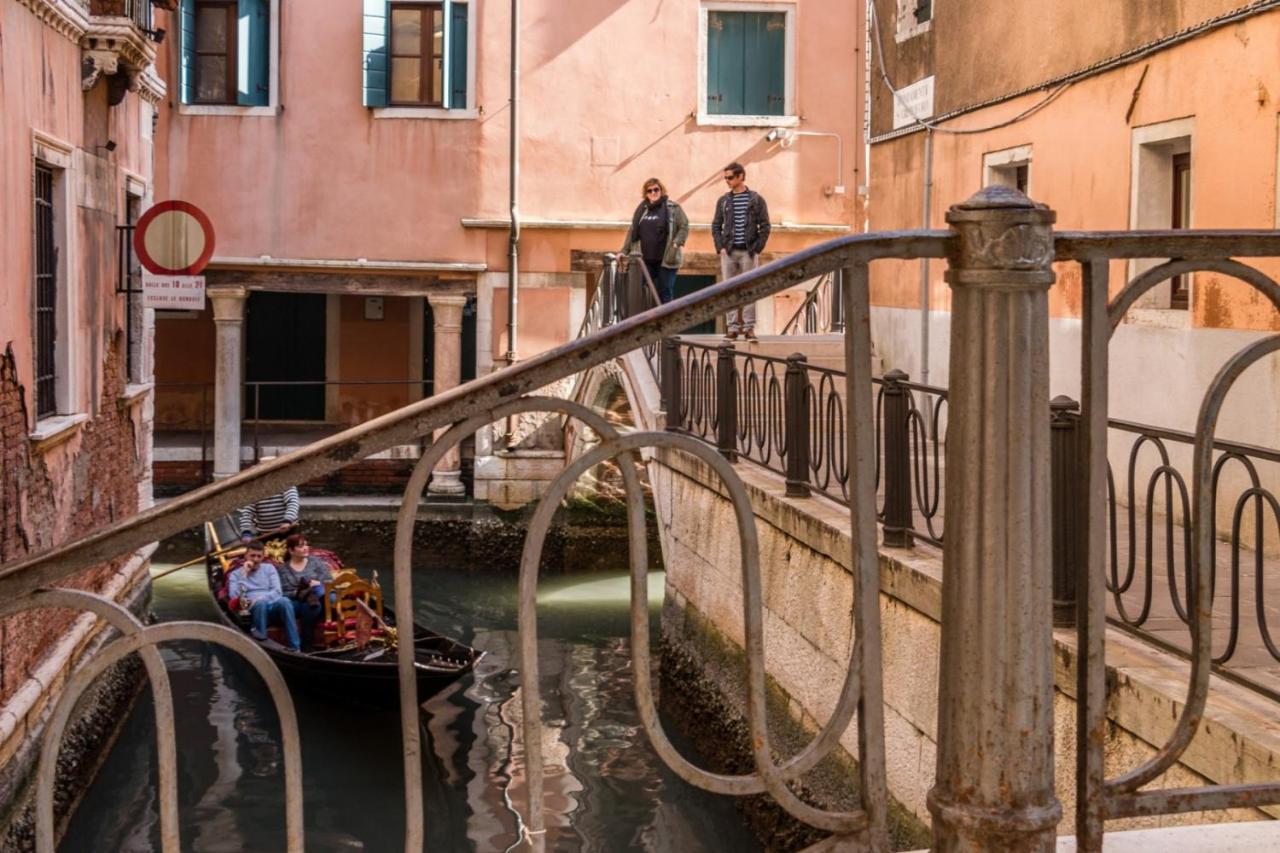 Appartamento Fenice Backstage Over Canal Venezia